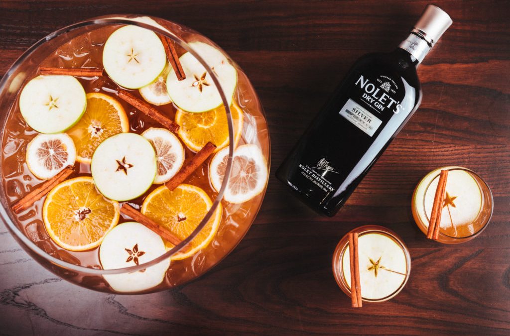 17 Thanksgiving Cocktail Recipes We Love